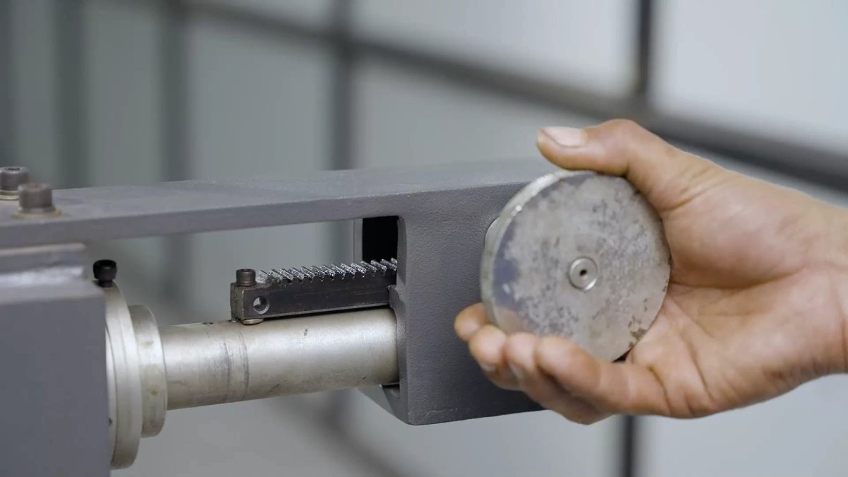 Jetstar Rotary Screen End Ring Removing Machine thumbnail 5